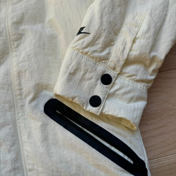 *SOLD* NWT Nike Sportswear Therma-FIT Tech Pack Jacket Women's XS - Picture 5 of 6